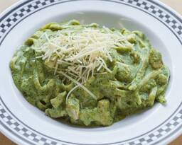 Chicken Fettuccine Pesto