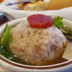 Steamed Meatball Plate with Bread