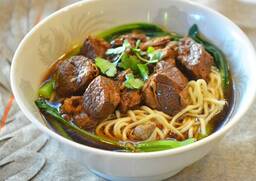 紅燒牛腩麵 Braised Beef Stew Noodle Soup