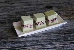 綠茶紅豆糕 Green Tea & Red Bean Crème Custard