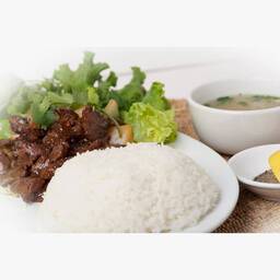 Shaking Beef Filet Mignon with Steam Rice  (Com Bo Luc Lac)