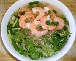 5. Shrimp Noodle Soup (Mì Tôm Túói)