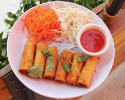 Crispy Egg Rolls (6pcs)