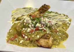 Pollo Verde y Enchilada