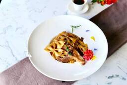 Matsutake Farfalle in Signature Red Onion Oil Sauce (葱油松茸蝴蝶面)