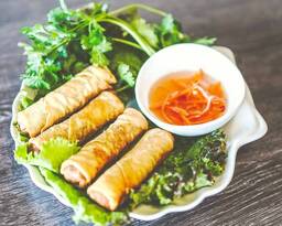 Vietnamese Traditional Egg Rolls