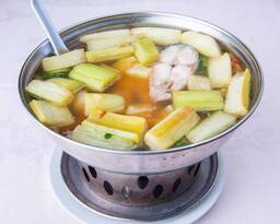 5. Vietnam Hot and Sour Fish 越南酸辣魚湯