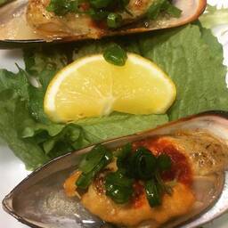 4 pieces Garlic Butter Baked Mussel