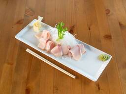 8 Pieces Yellowtail Sashimi