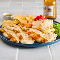 Más Queso Quesadilla