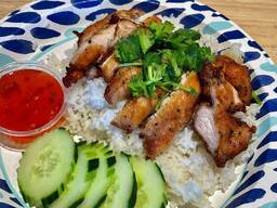 Kao Mun Gai Tod (Fried Chicken Rice)
