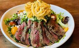 Steak Salad*